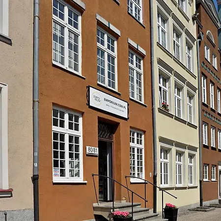 Old Gdansk Brama Zurawia *